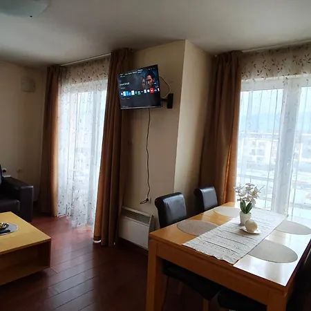 Апартаменти Danik Garden *